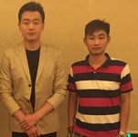 佟大為與經紀人李志合影